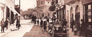 748- Mascara - Rue d'Oran et l'Eglise2